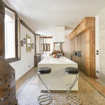 Ur-nest Guerrazzi Апартаменты